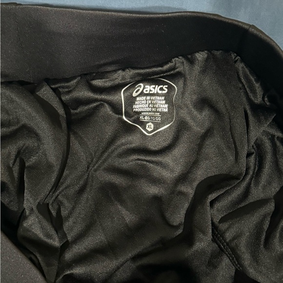 NEW ASICS Running Lined Short size XL - Picture 6 of 7